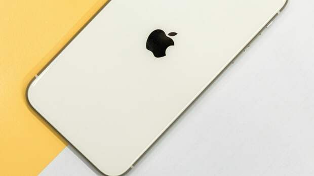 Смартфон Apple / Фото: unsplash.com / Go to Vựa Táo