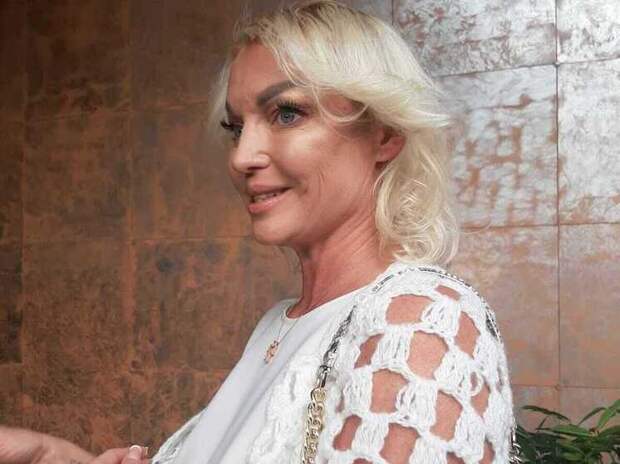 Волочкова рассказала, какие советы ей дает Алла Пугачева