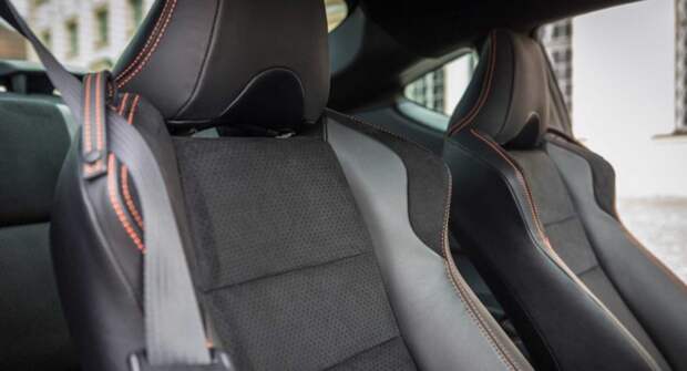 В Японии автомобили марки Тоyota смогут получать посылки за своих хозяев