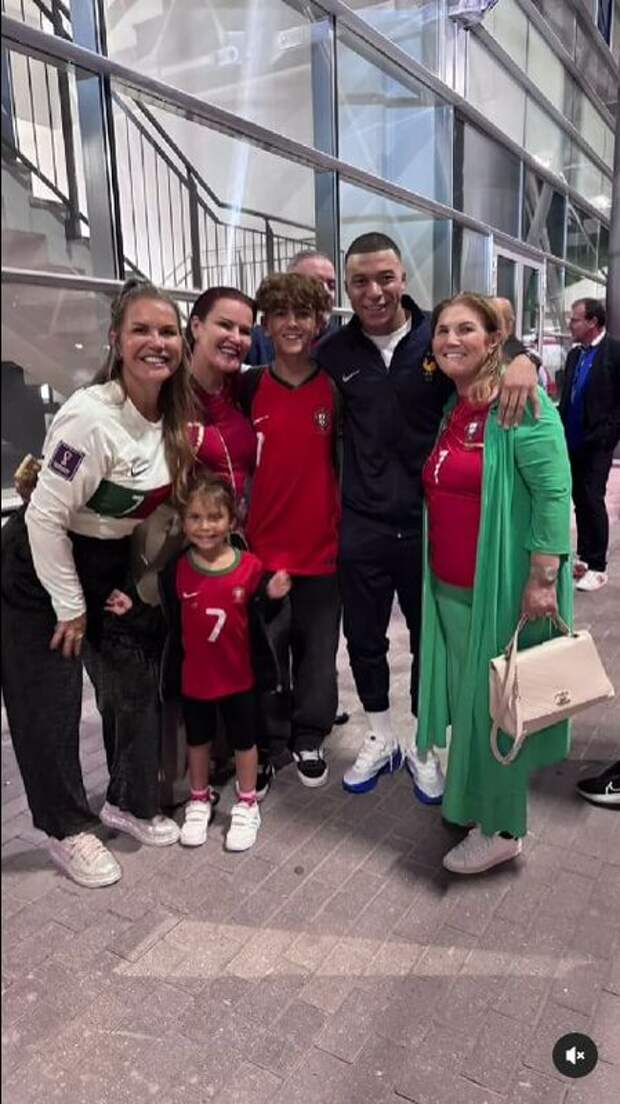 Сестра Криштиану Роналду поздравила Килиана Мбаппе с поражением Португалии от Франции на Евро-2024