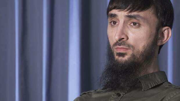 Тумсо Абдурахманов отбился от нападающего с молотком. Год назад блогеру грозил местью глава парламента Чечни