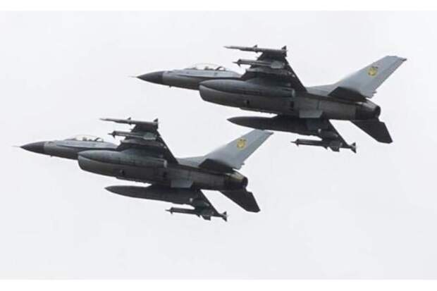 «Пощады не ждите»: Мария Захарова посоветовала сбитым голландским и американским летчикам в плен не попадать