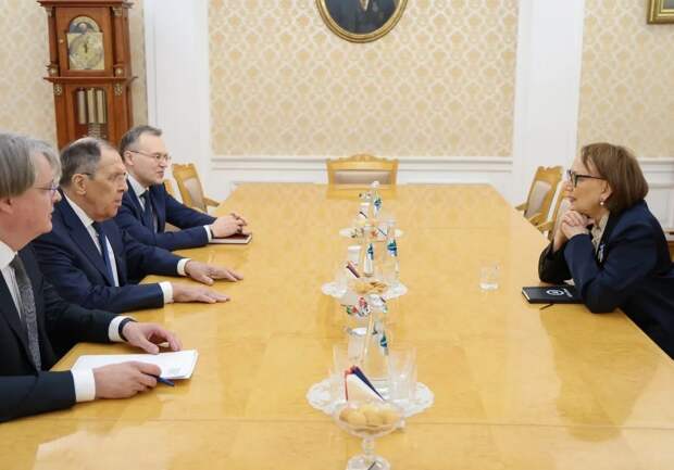 Лавров провел рабочую встречу с кандидатом на пост генсека ООН Гринспан