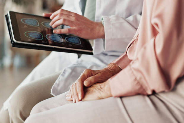 BMC Geriatrics: немощь и снижение когнитивных функций усиливают друг друга у пожилых