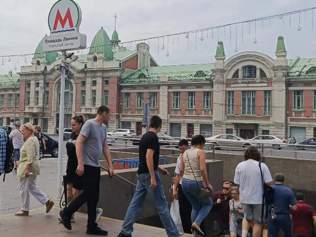 Входы станции метрополитена «Площадь Ленина» в Новосибирске могут закрыть из-за репетиции парада