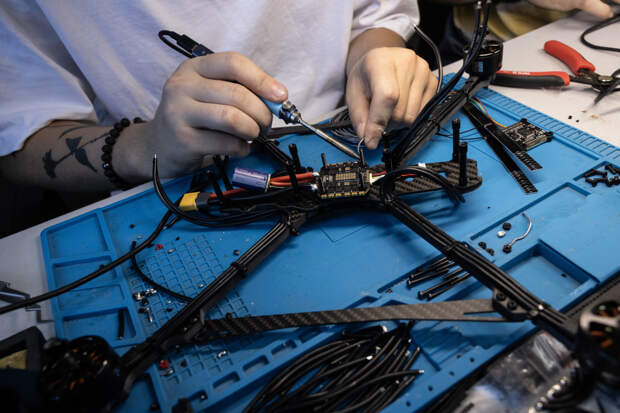 Армия России поразила предприятие по производству украинских БПЛА