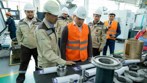 Министр нацэкономики посетил Карагандинский литейно-машиностроительный завод