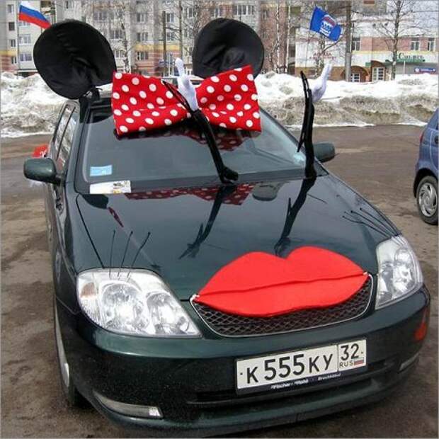 Женщины за рулем это страшная сила!