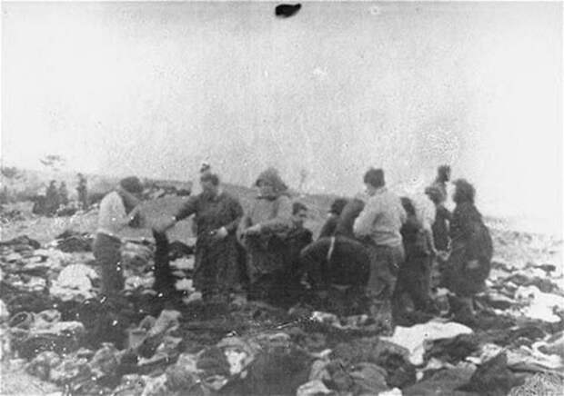 liepaja-massacres-4.jpg