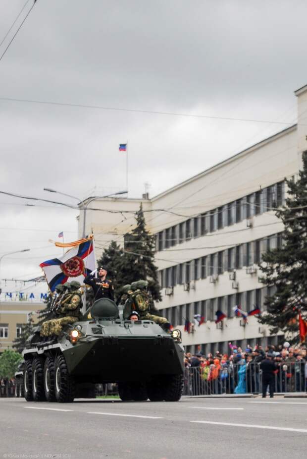 Парад Великой Победы в Донецке и Луганске 9 мая 2021 года