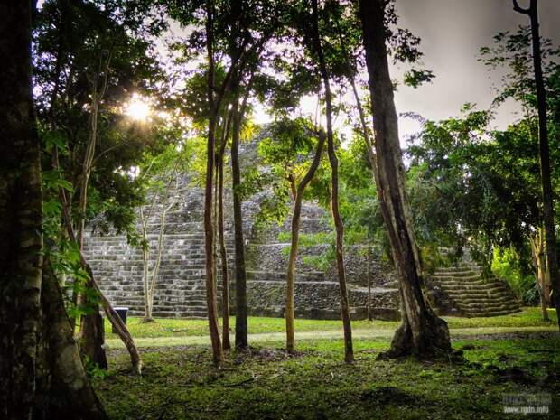 Йашха, Яшха, мексиканские пирамиды майя