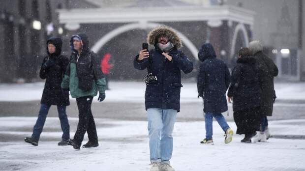 Желтый уровень погодной опасности введен в Московском регионе из-за снегопада
