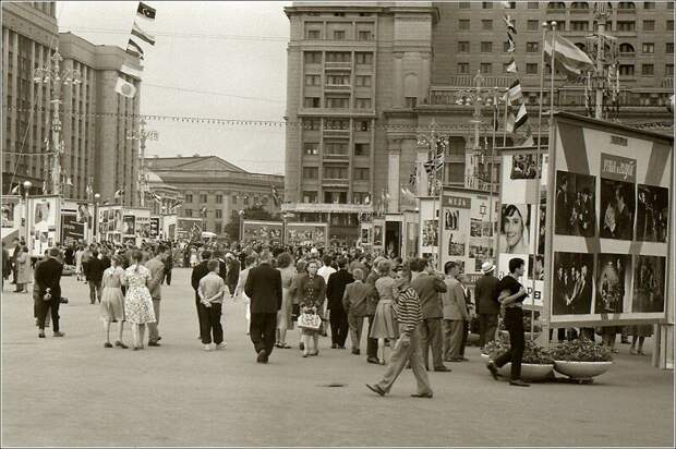 Москва и москвичи на фотографиях Виталия Гуменюка.  1956-1959 г