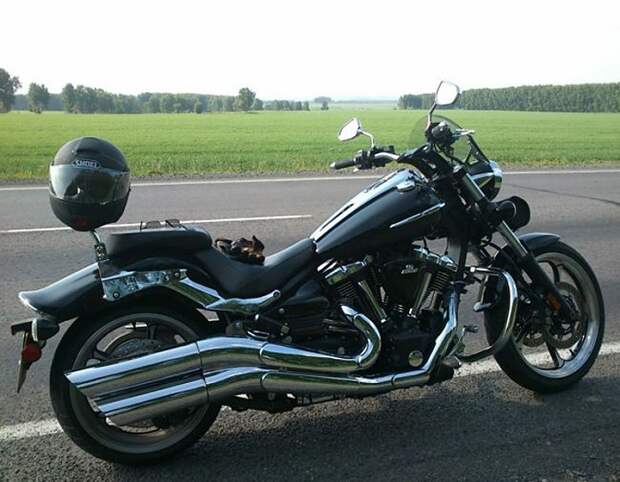 Ямаха XV 1900, мощность которого достигает более 100 л.с./ Фото: bikepost.ru