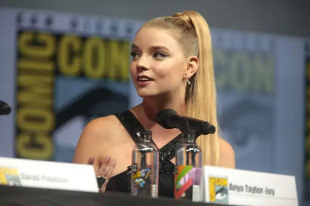 Аня Тейлор-Джой сбреет волосы для спин-оффа «Безумного Макса»