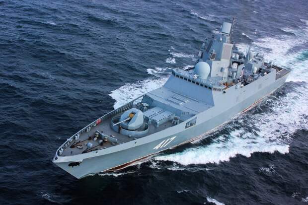 Фрегат "Адмирал Горшков" проводит военные учения в водах Кубы - под носом у США. Фото: Ministry of Defence of the Russi/Twitter.com