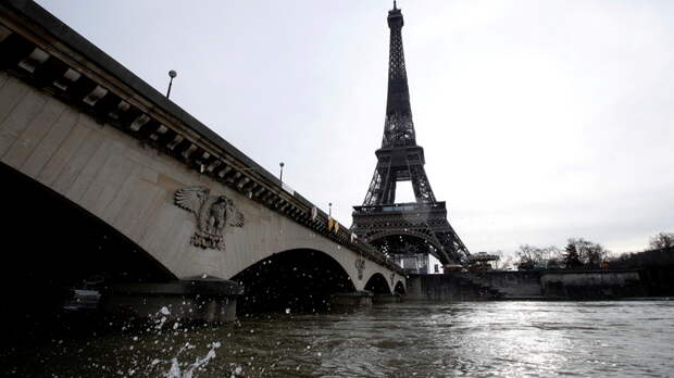 Le Figaro: «грязная и вонючая» — французы сомневаются, что смогут купаться в Сене к Олимпиаде-2024