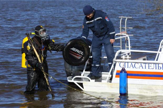 Московские спасатели на воде спасли четырех человек в апреле