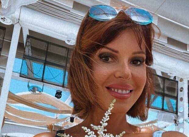 «Грация кошки, ловкость картошки»: Наталья Штурм устроила дикие танцы на яхте