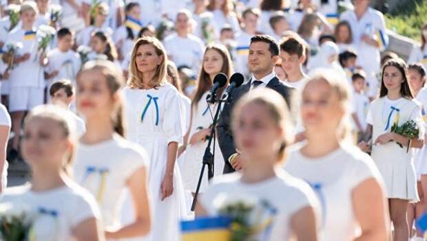 Без парада, Порошенко, обвинений в адрес России, но с националистами: как Украина отметила День независимости