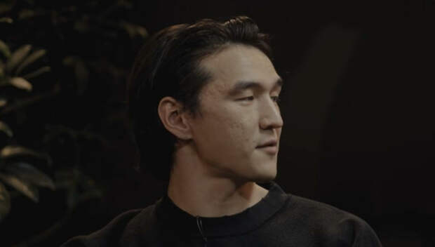 Адвокаты оценили шансы стендап-комика Сабурова вернуться в РФ