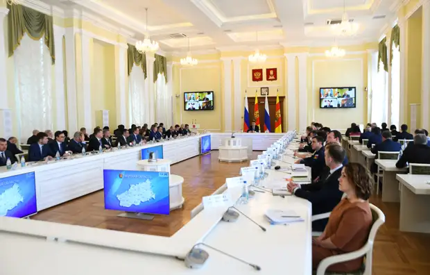 Игорь Руденя поставил задачи по обеспечению социально-экономической стабильности в регионе