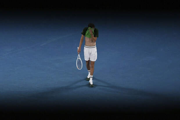 Теннисист Медведев назвал прошедший Australian Open самым изматывающим в карьере