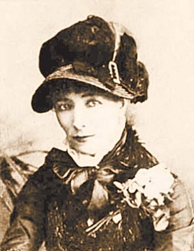 актриса, жизнь
