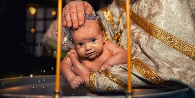 Радоница 2024: можно ли в родительский день крестить ребенка и делать операции