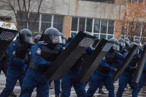 В Тбилиси во время митинга против закона об иноагентах задержали 11 человек