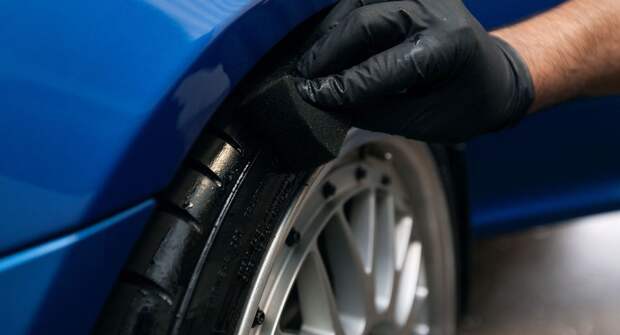 Для чего нужно смазывать шины автомобиля силиконовой смазкой