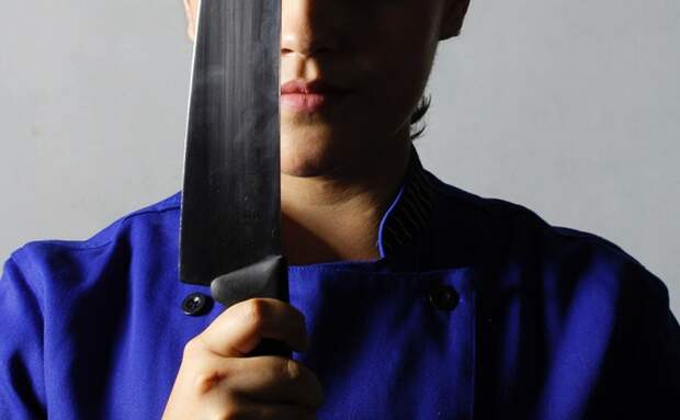 Убийство из-за ревности: жительница Кубани зарезала молодого сожителя