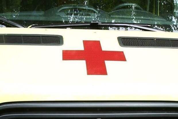 В селе Токаревка Купянского района под удар ВСУ попал гражданский автомобиль