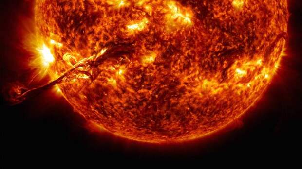 Солнце – гигантский термоядерный реактор, обеспечивающий энергией все живое на Земле / ©NASA