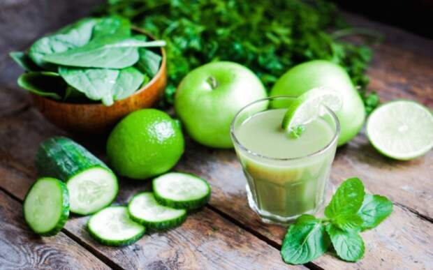 Достали головная боль и мигрени — просто добавьте в рацион зеленый сок