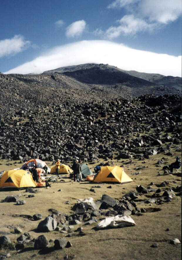 http://www.mountain.ru/world_mounts/turciya,%20iran/2003/ararat/img/5.jpg