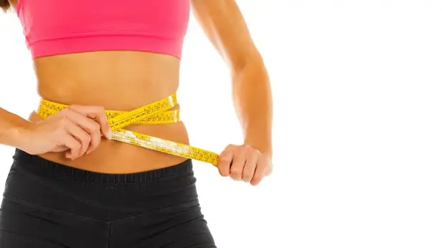 Диетолог Круглова рассказала, как не набрать лишний вес в январские праздники