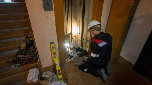 Женщина попала в больницу после падения лифта в Новой Москве