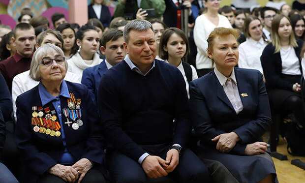 Андрей Метельский поздравил ветерана ВОВ, члена ЕР Ксению Ольхову с 90-летием. Фото: Михаил Москвитин/www.moscow.er.ru Андрей Метельский поздравил ветерана ВОВ, члена ЕР Ксению Ольхову с 90-летием. Фото: Михаил Москвитин/www.moscow.er.ru