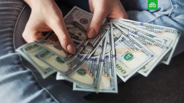 ЦБ разрешил банкам продавать гражданам валюту