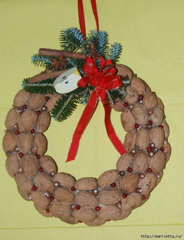 рождественский венок из грецких орехов (37) (538x700, 314Kb)