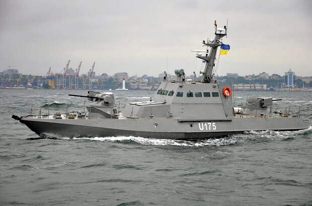 Удар по порту Одессы привёл к поражению катеров Island, Гюрза и судна с оружием