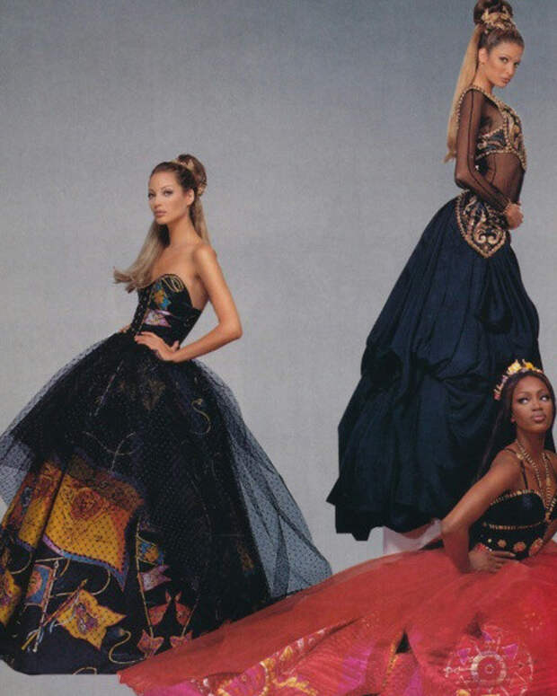 Знаменитые рекламные кампании Versace в 90-е: