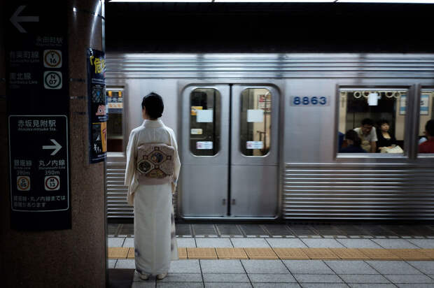 japan-street-photography-105-580a0046db2fb__880