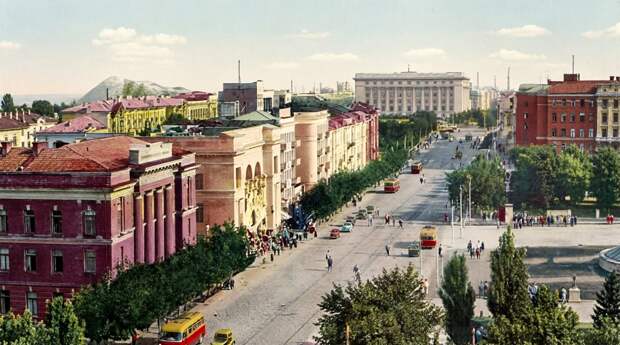 Донецк. Улица Артема. Начало 60-х