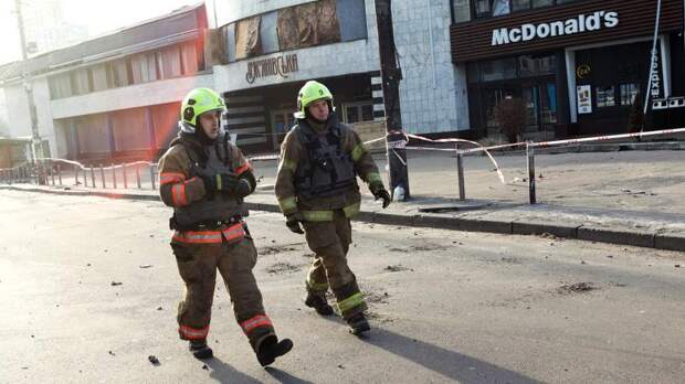Украинские СМИ сообщили о взрывах в окрестностях Харькова