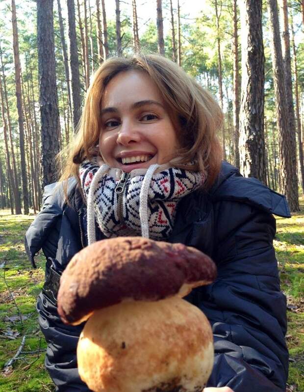 Бывший министр социальной политики Украины, Наталия Королевская и ее фото с грибной охоты грибы, знаменитости, лес, осень