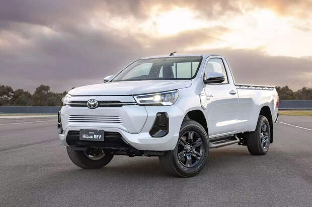 Toyota в 2025 году начнет выпуск пикапов Hilux EV