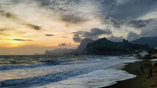 Шторм накроет Крым на три дня