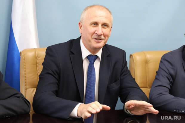 Пресс-конференция с директором департамента промышленности Саносяном Андреем. Курган, портрет, ермишкин виктор